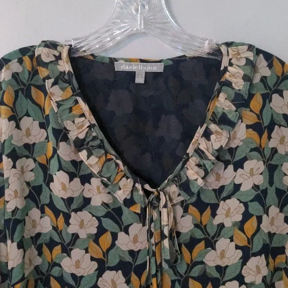 EUC✨ DANIEL RAINN navy women's XL Camila Ruffle Detail 3/4 sleeve Blouse - Picture 7 of 17